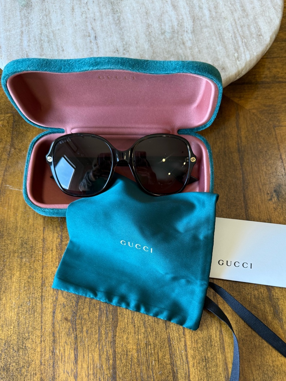 Gucci Sunglasses GG0092S